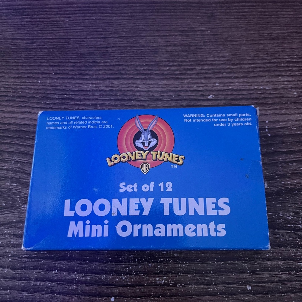 Vintage Looney Tunes Holiday Christmas Mini Ornaments Set of 12 Brand New